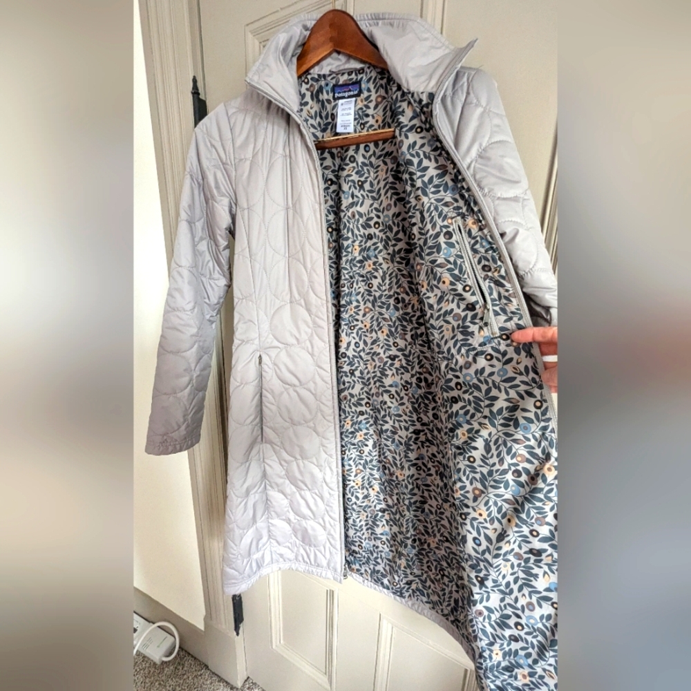 Patagonia Fitted Quilted Gray Coat - Picture 2 of 10